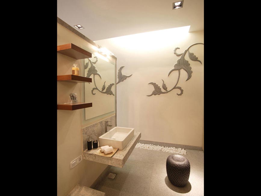 Setipalli residence, bathroom